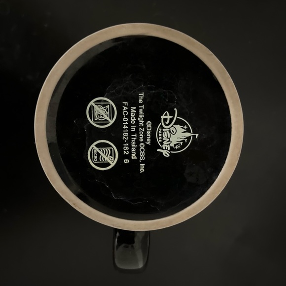 Disney Glow in the Dark Mug - Picture 4 of 6